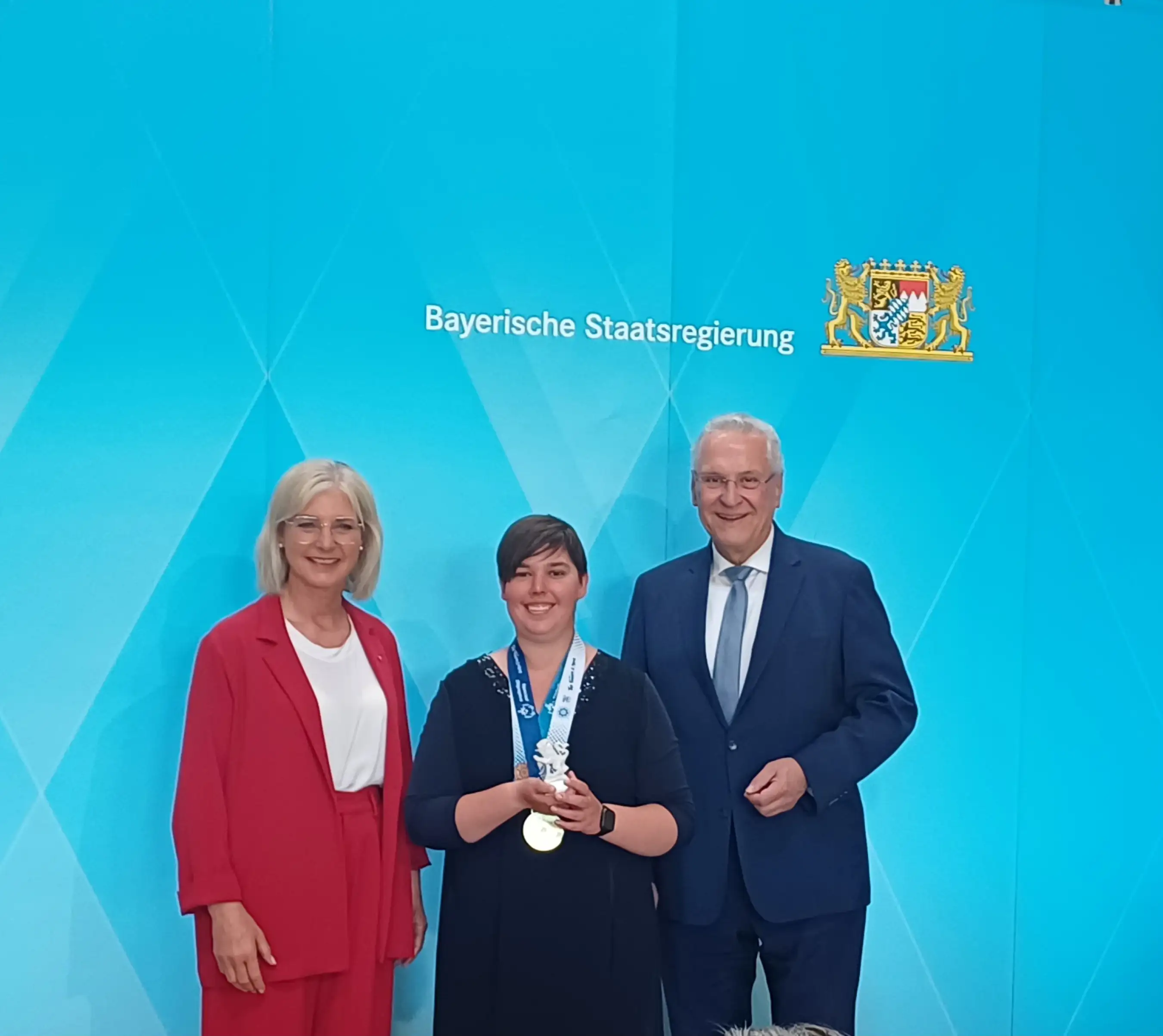 Ehrung durch Innenminister Joachim Herrmann und Staatsministerin Ulrike Scharf