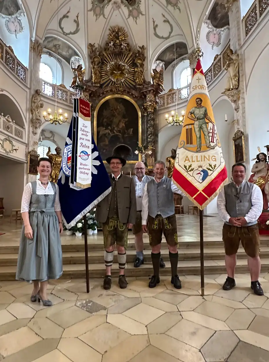 Fahnenabordnung des TSV Alling