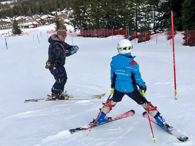 Renntraining Skitraining Slalom