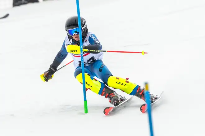 Rennläufer Ski-Club Fürstenfeldbruck Maximilian Müller SL ©PaulFoto