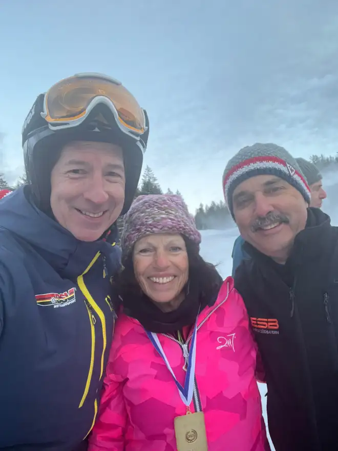 Masters Ski-alpin Fürstenfeldbruck Lachende Sieger Skiclub Masters Ski-alpin